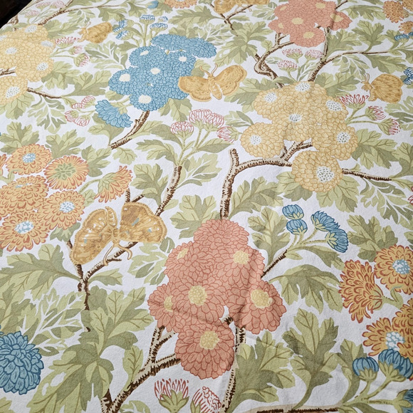 Pottery Barn Mum Garden Floral Curtain Panel & Two Zippered Throw Pillow Cases - Picture 3 of 12